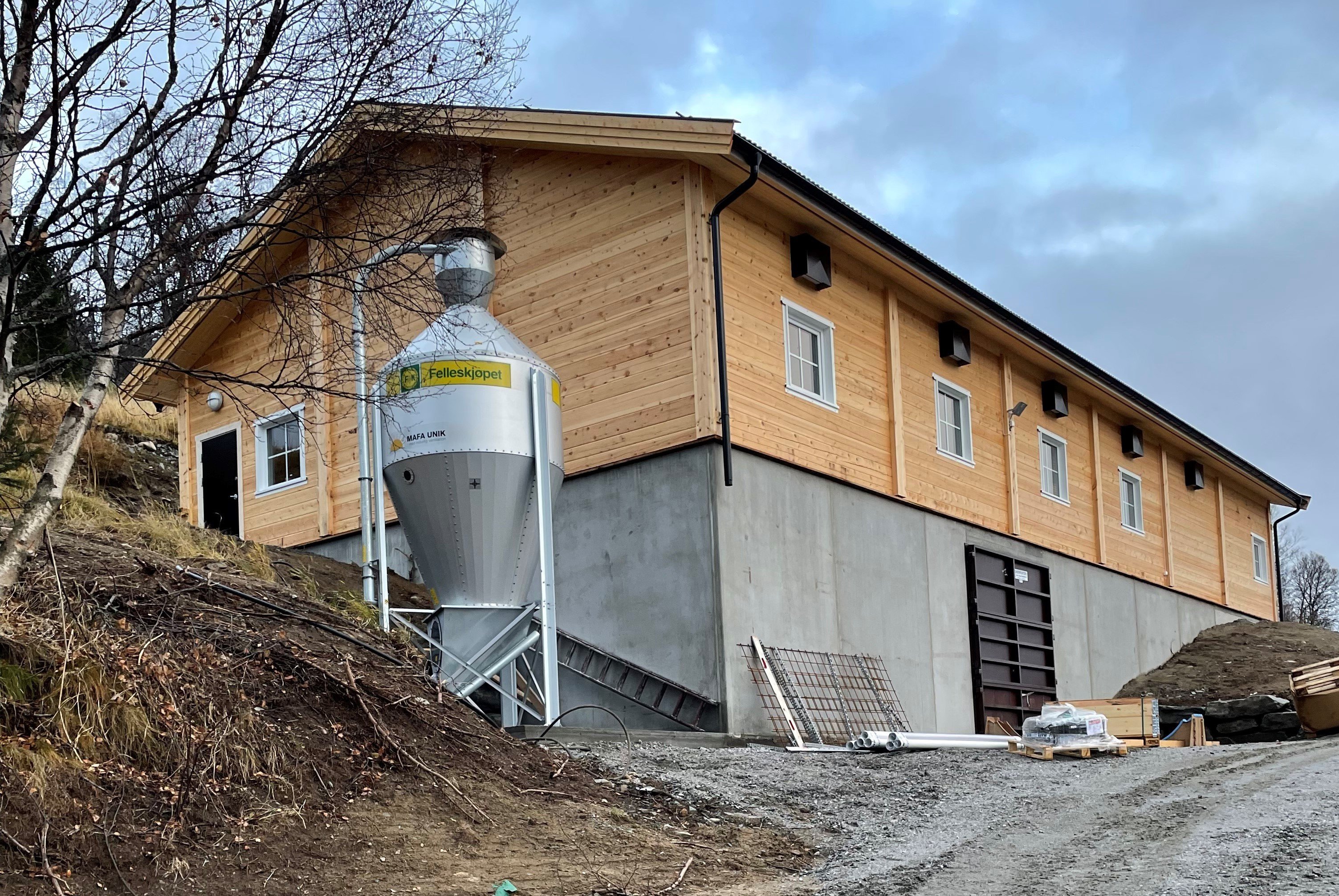 Sauefjøs for 150 vinterfôra sauer, Vaagen, Rauland